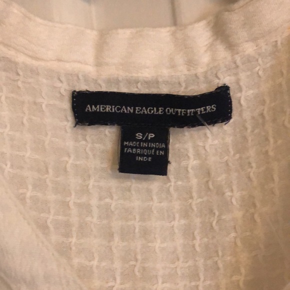 American Eagle Lace Button-up Tank - Picture 3 of 3
